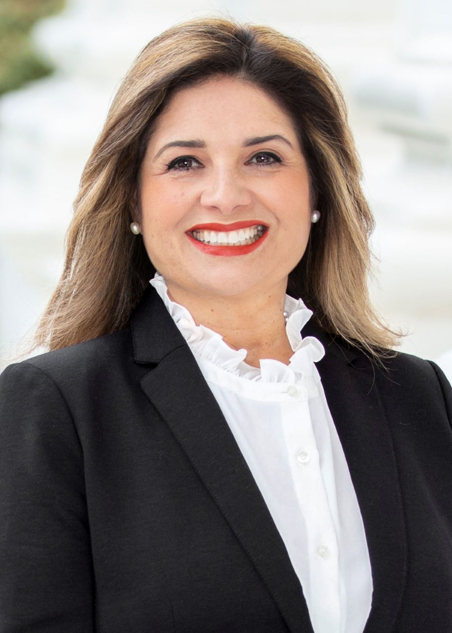 Alvarado-Gil Urges Action On Refinery Closures