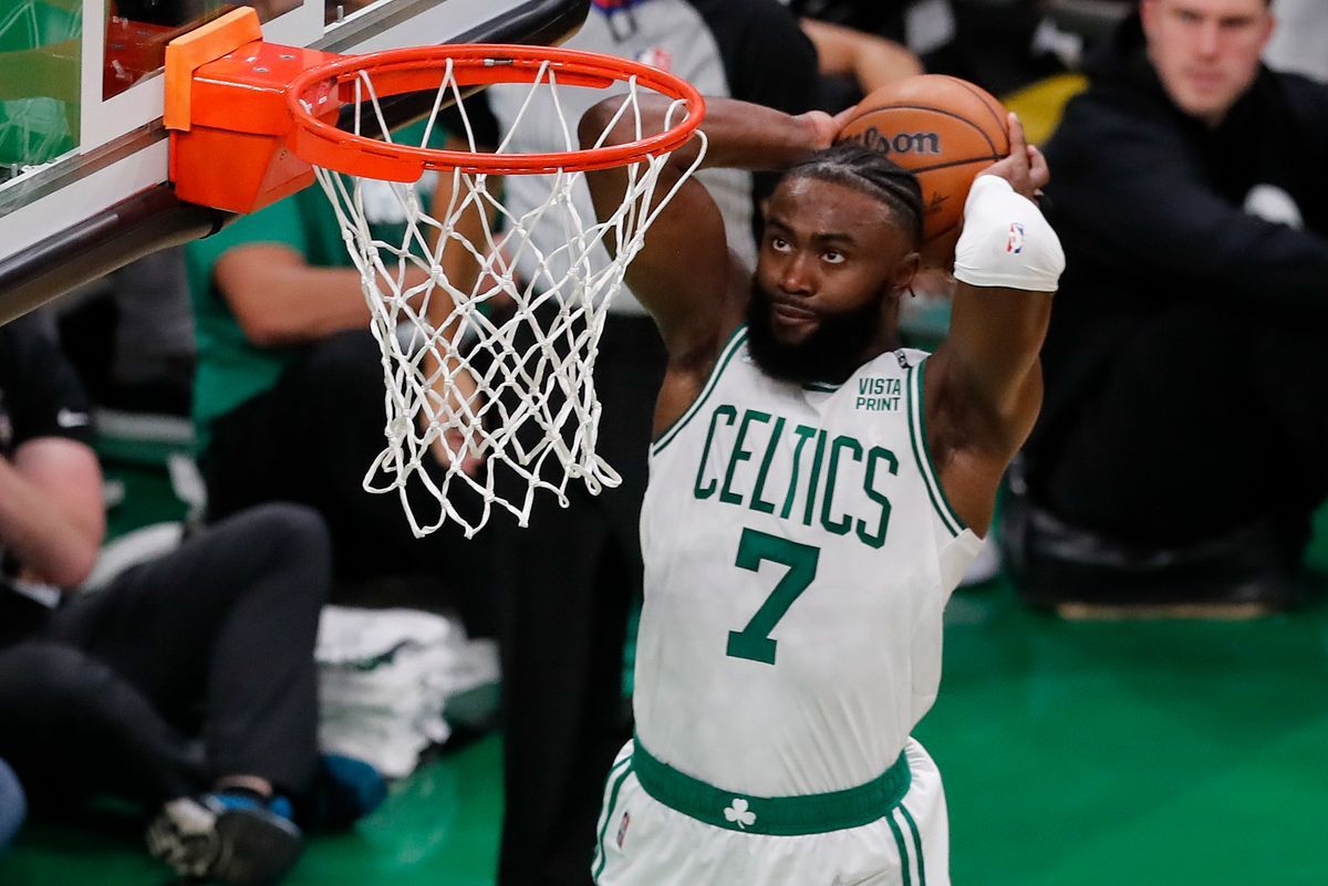 Jaylen Brown, Celtics agree to 5year supermax deal worth up to 304