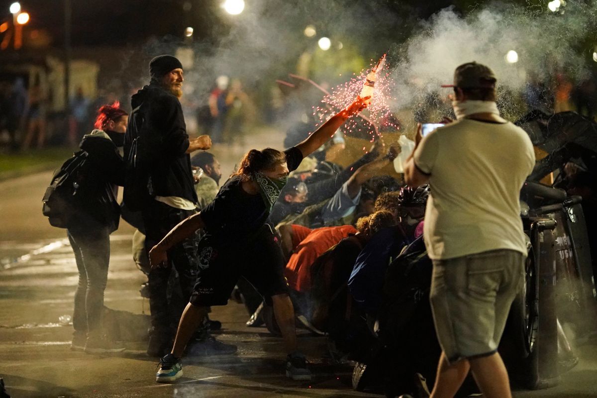 Photographers sue over injuries suffered during 2020 Wisconsin police protests - Vimarsana News