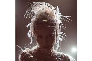 Music Review - Miley Cyrus - 3x2 AP