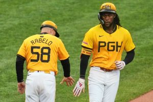 Brewers Pirates Baseball