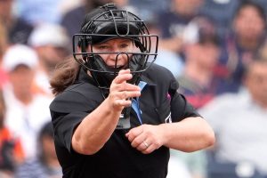Umpire Pawol Baseball