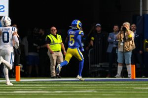 Colts Rams Football