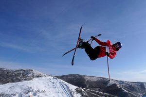 Snow League Gu Freestyle Skiing